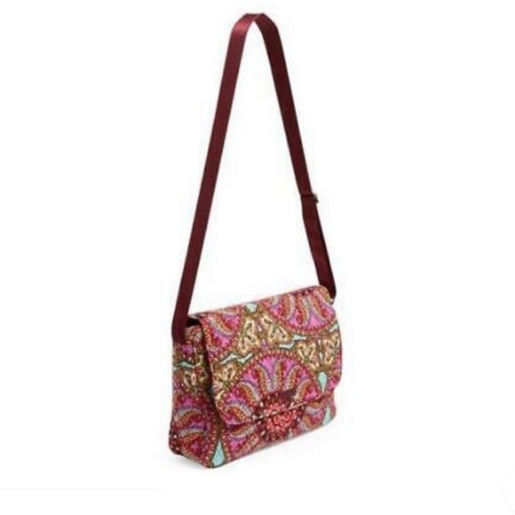 VERA BRADLEY MESSENGER BAG IN RESORT MEDALLION - Picture 4 of 8